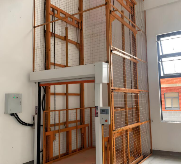 富拉尔基升降货梯是特种设备码